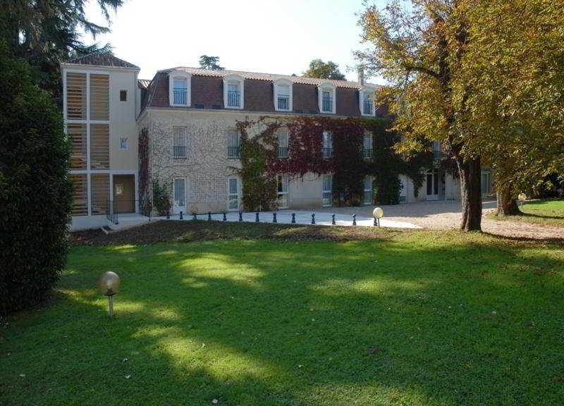 Chateau Des Reynats main