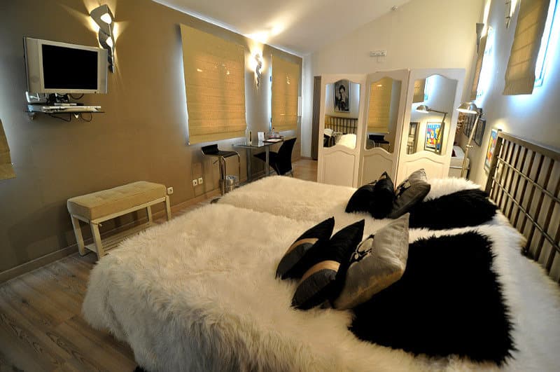 Hotel Utopia 5