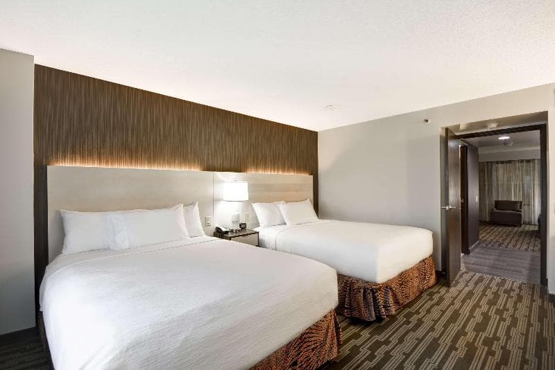 Embassy Suites by Hilton Charlotte 4