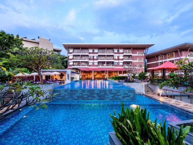 Peach Blossom Resort 3