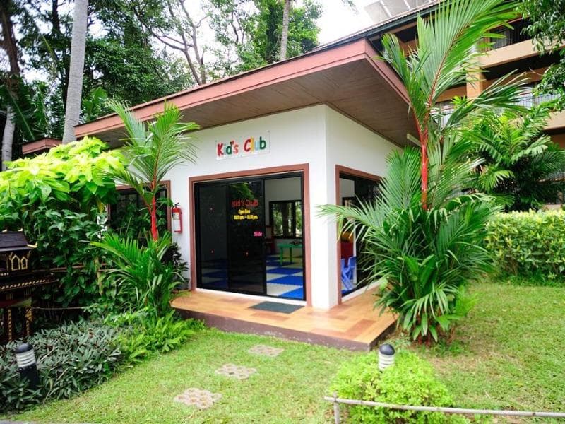 Peach Blossom Resort 5