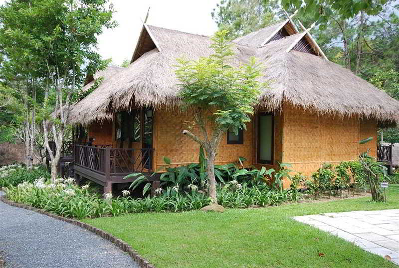 Hmong Hilltribe Lodge 2