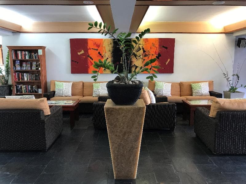 Bay Village Tropical Retreat 5