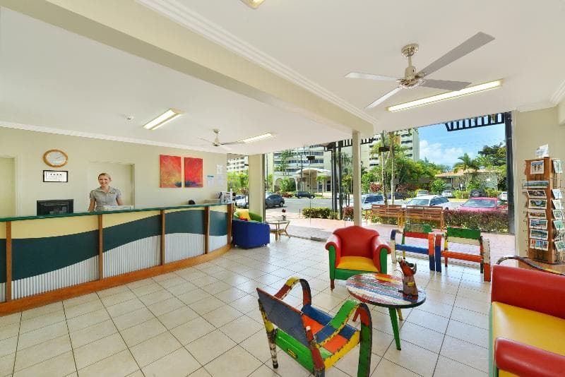 Cairns Queenslander Hotel & Apartments 4