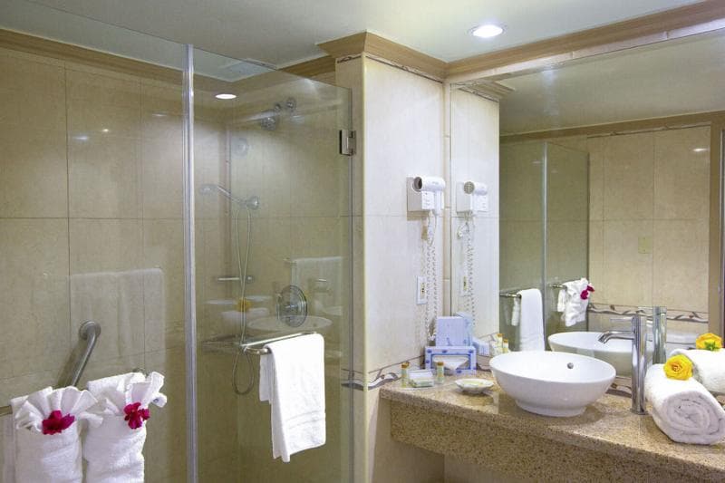 Breezes Resort & Spa Bahamas (Adults Only) 5