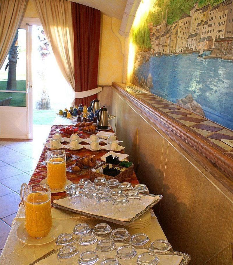 Hotel Ostella 5