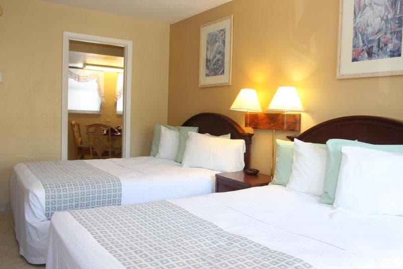 Makai Beach Lodge 2