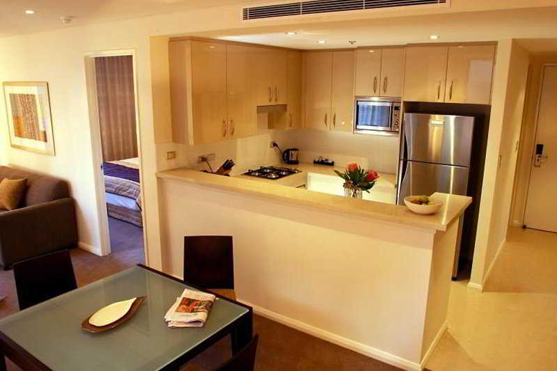 Meriton Suites Pitt Street, Sydney 5
