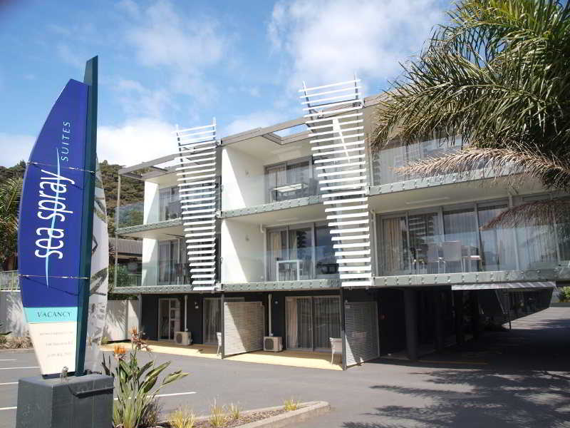 Sea Spray Suites main
