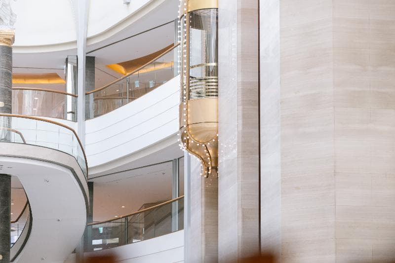 Lotte Hotel World 5
