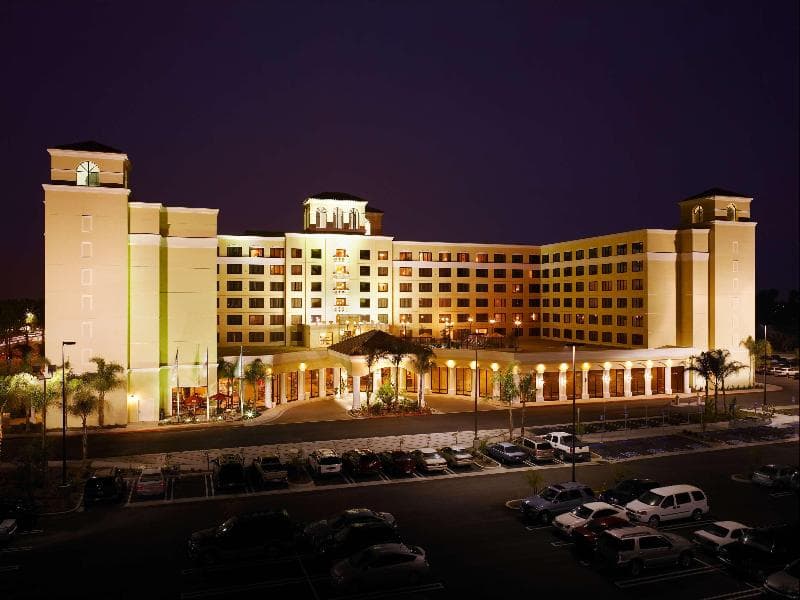 DoubleTree Suites by Hilton Hotel Anaheim Resort - Conventio photo 1