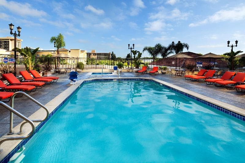 DoubleTree Suites by Hilton Hotel Anaheim Resort - Conventio 5