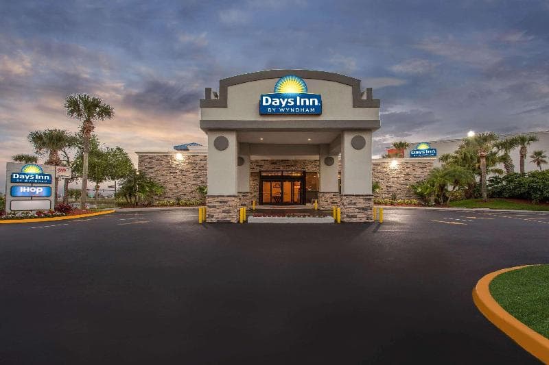 Days Inn by Wyndham Orlando Conv Center/International Drive 3