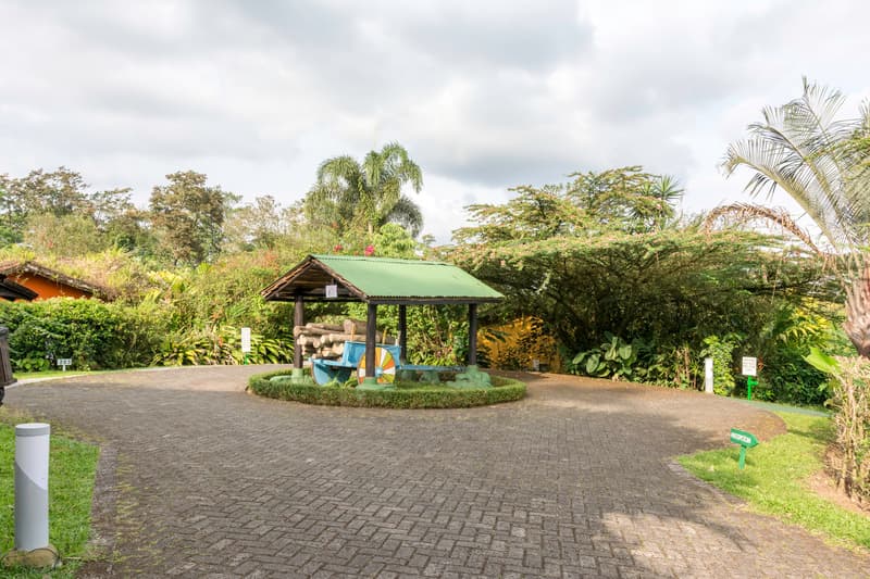 Mountain Paradise Hotel