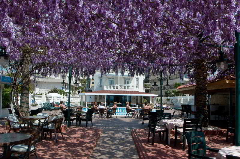 Azak Hotel 4