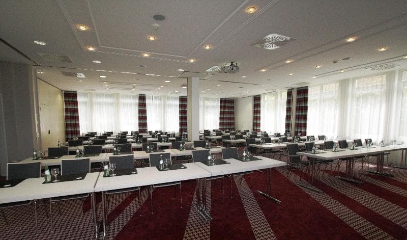 Holiday Inn Frankfurt Airport Neu Isenburg photo 1
