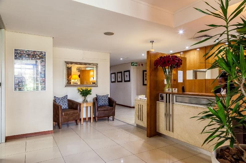 Island Club Hotel & Apartments 4