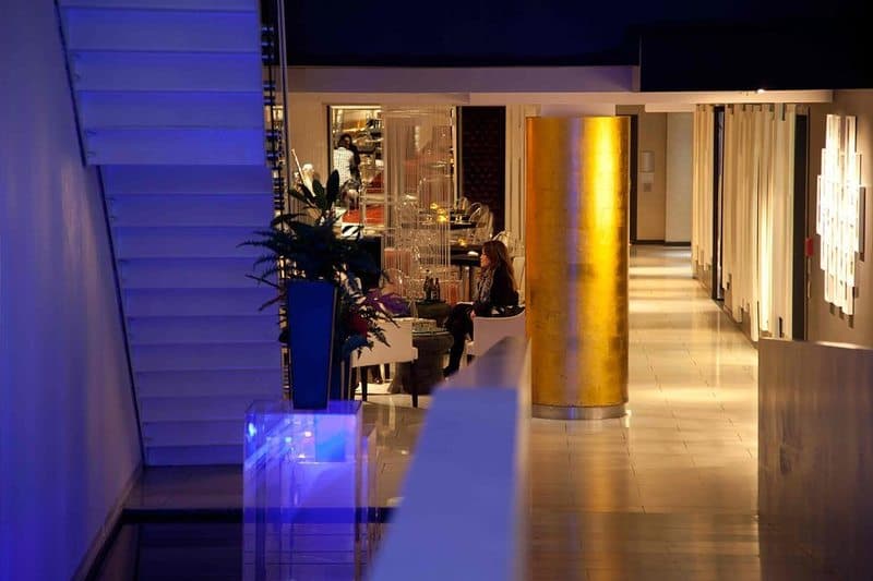 Quadrant Hotel & Suites 4