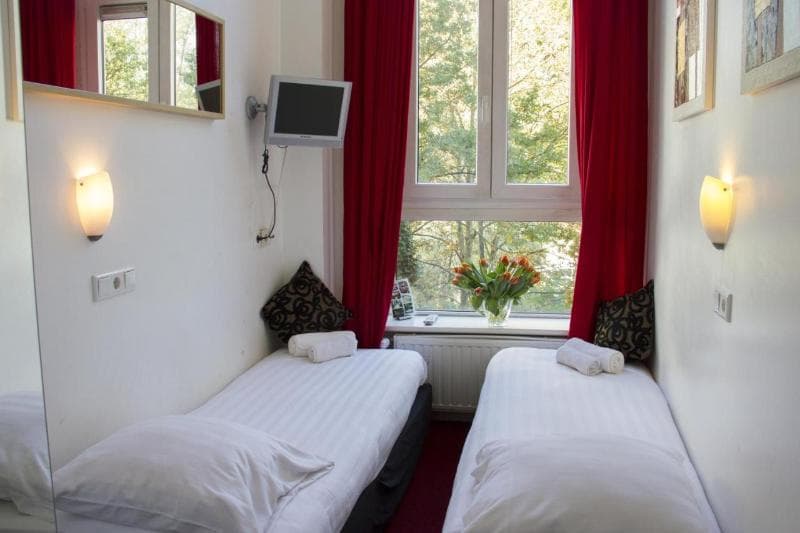 Max Hotel Amsterdam photo 1