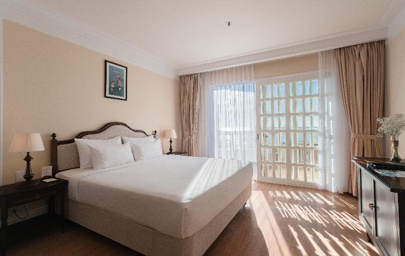 Sunrise Nha Trang Beach Hotel & Spa 5