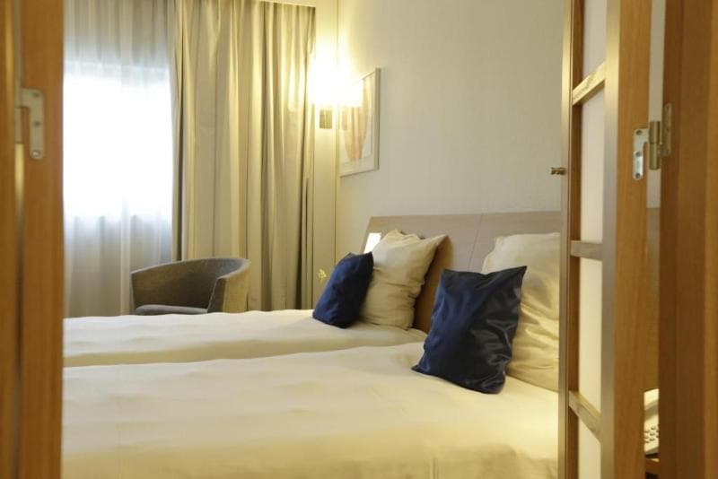 The Sydney Hotel 3