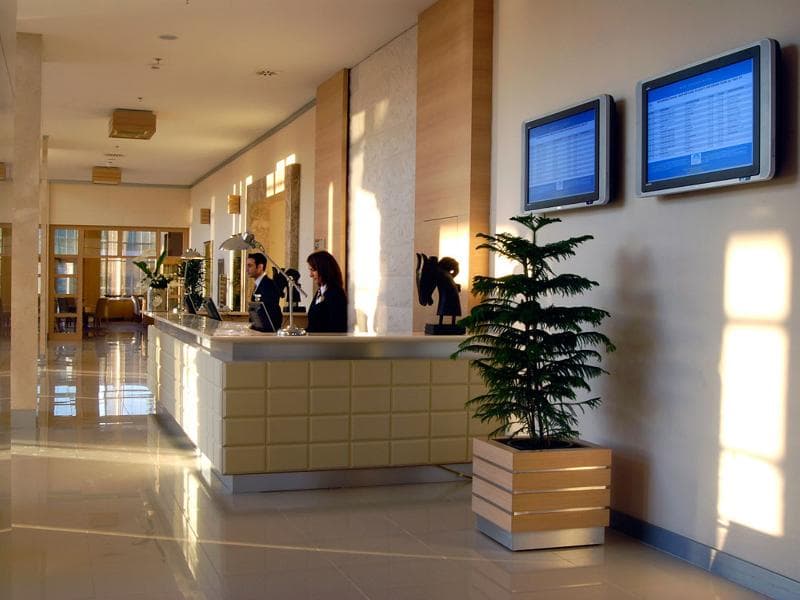 WOW Airport Hotel 3