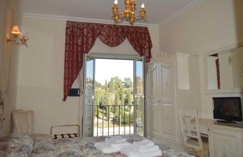 Imperial Rooms 4