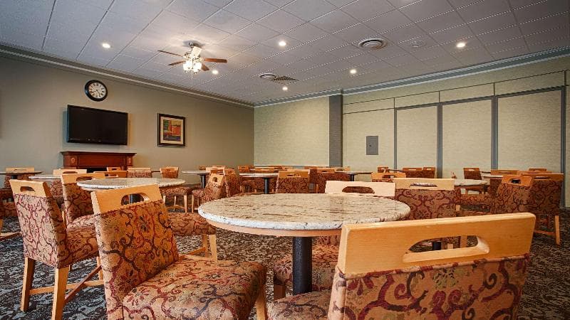 Best Western Summit Inn 3