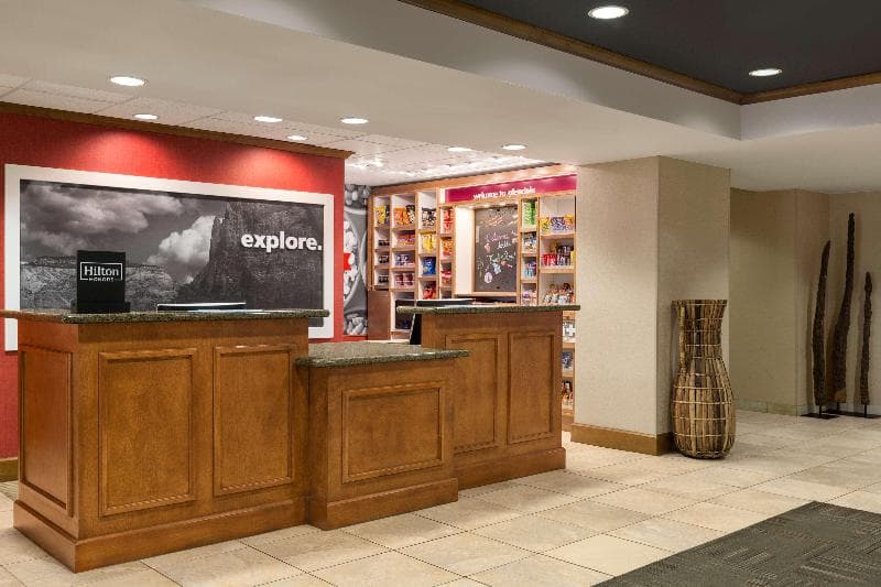 Hampton Inn & Suites Phoenix Glendale-Westgate 3