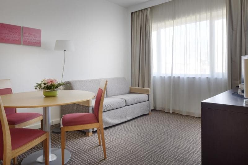 Hotel Puerta De Bilbao photo 1