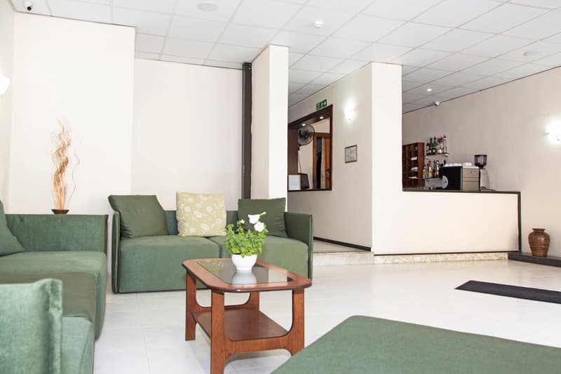 Relax Inn Hotel 4