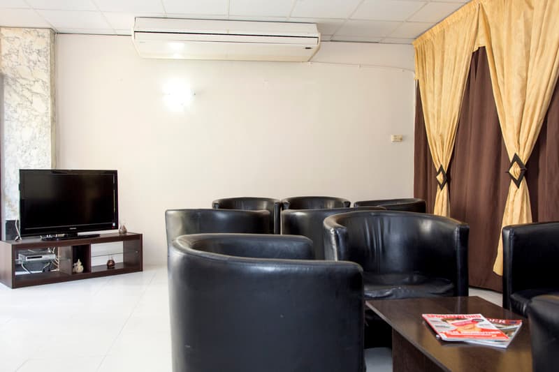 Relax Inn Hotel 5