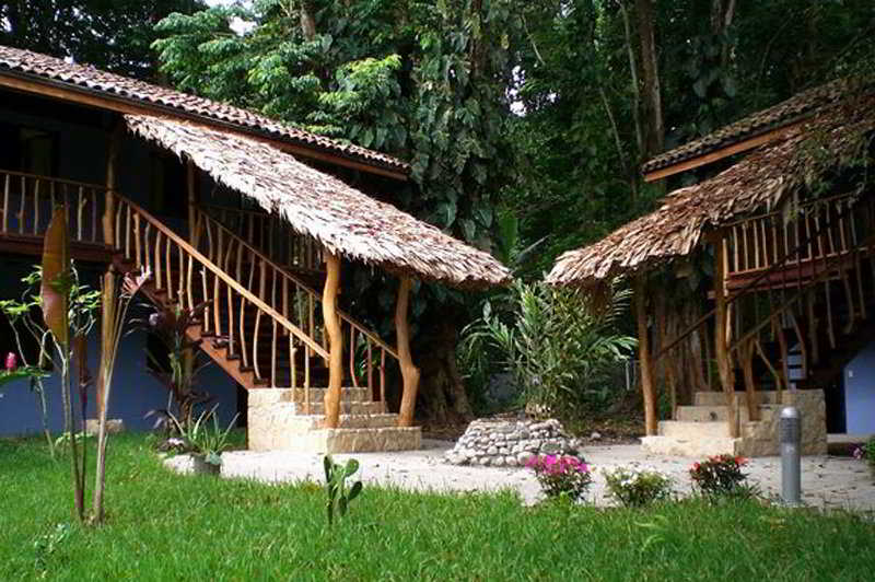 Totem Hotel Beach Resort main
