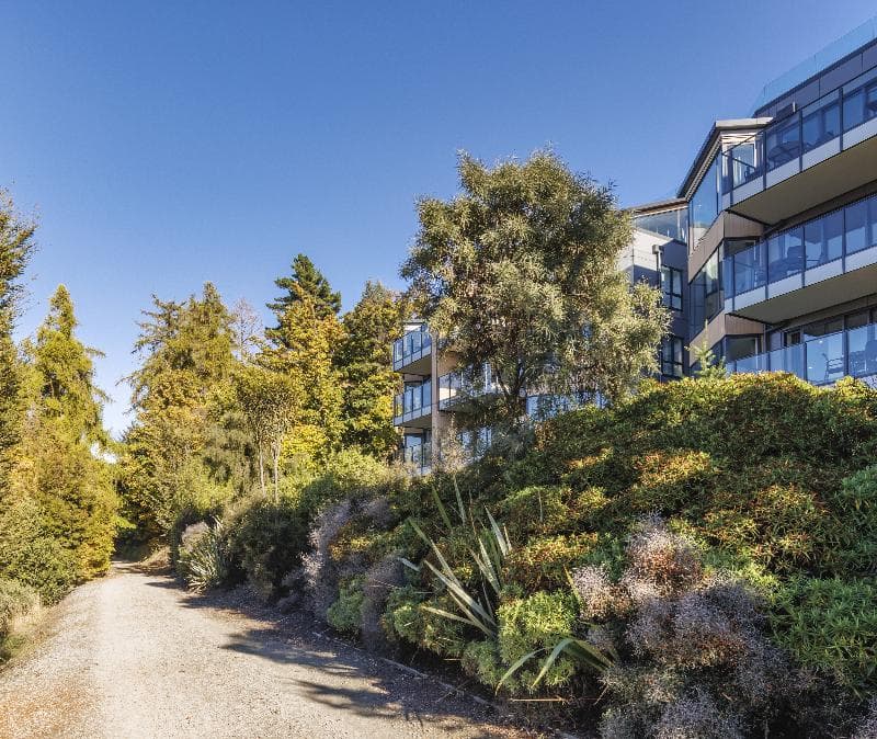Oaks Shores photo 1