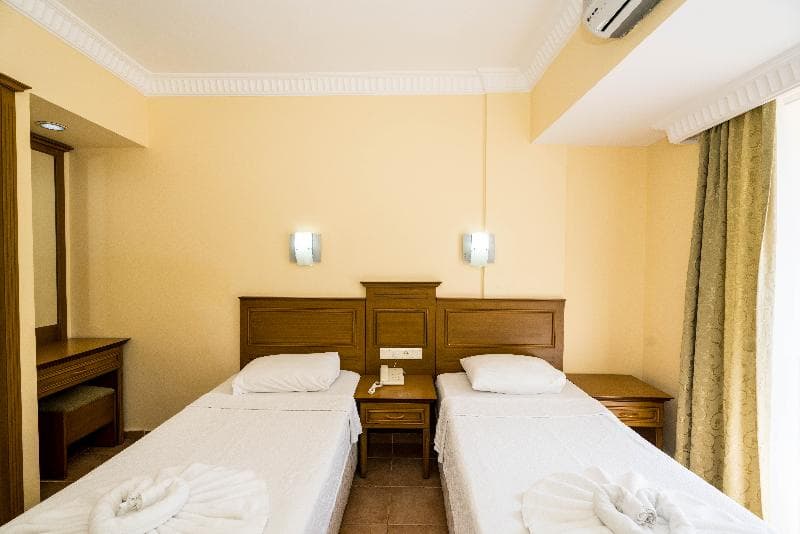 Miray Hotel 4