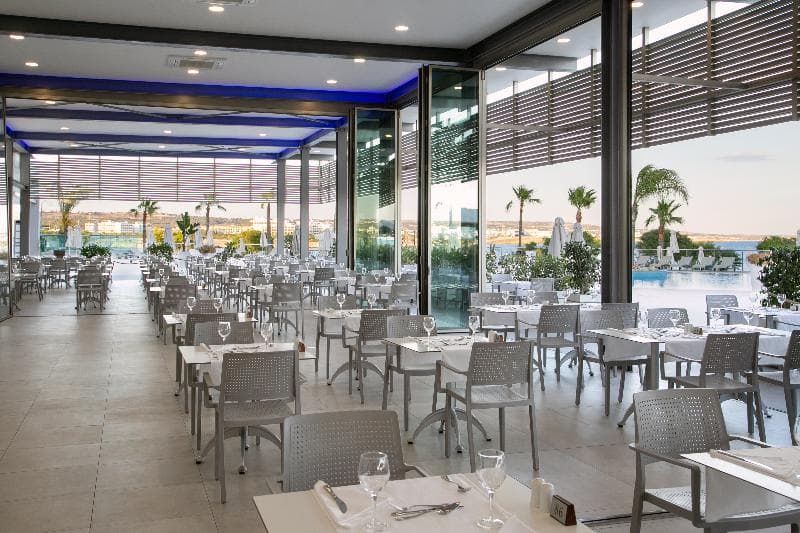 Asterias Beach Hotel 3