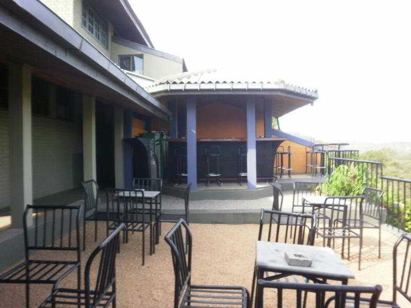 Giritale Hotel 4
