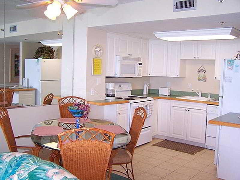 ResortQuest Rentals at SunDestin Beach Resort 3