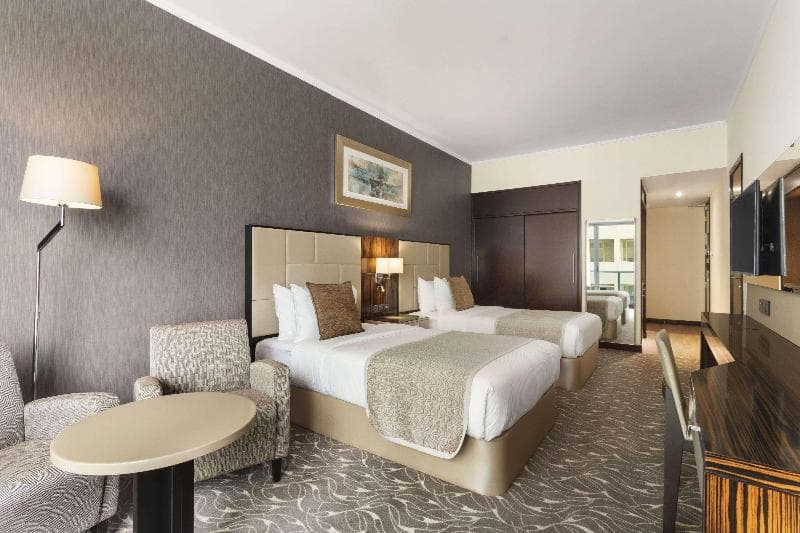 Hawthorn Suites By Wyndham Abu Dhabi City Center 5