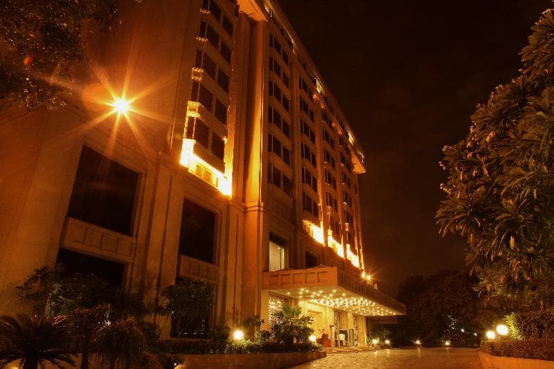 The Metropolitan Hotel & Spa 2