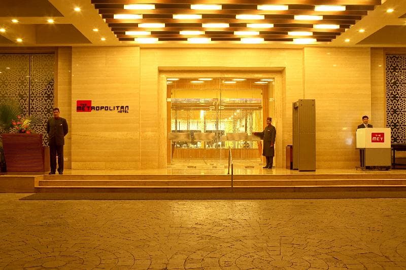 The Metropolitan Hotel & Spa 3