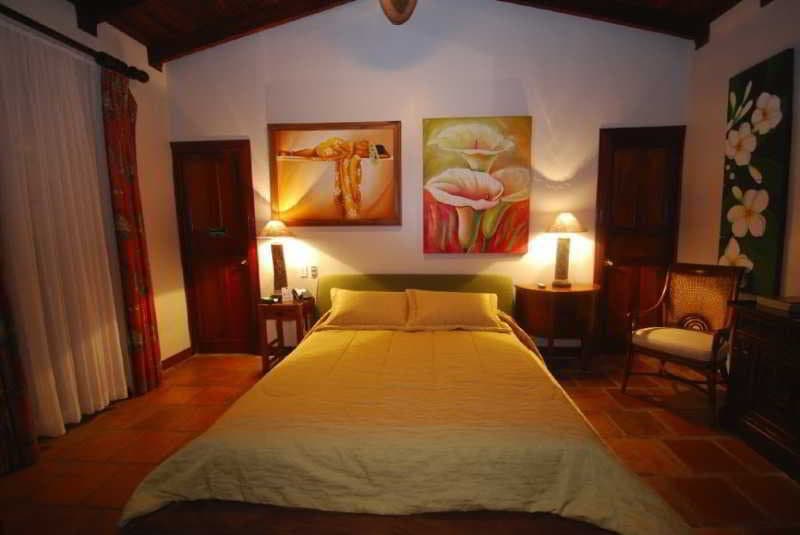 Hotel Villas Lirio 4