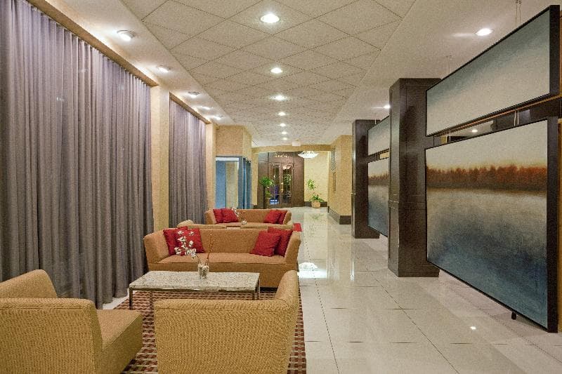 Armon Plaza Montreal Airpt, Trademark Collection by Wyndham 5