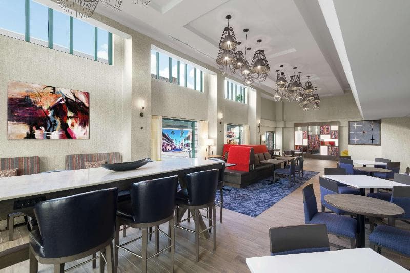 Hampton Inn & Suites Tampa/Ybor City/Downtown 2