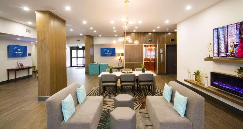 Best Western Plus Suites Downtown 2