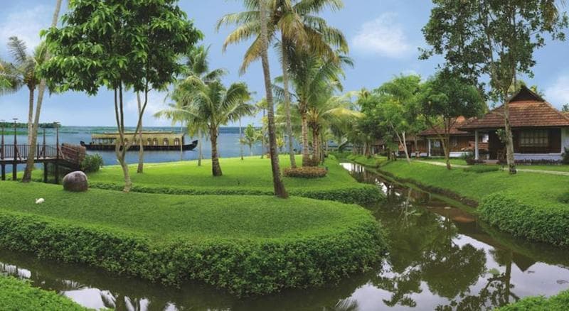 Kumarakom Lake Resort photo 1
