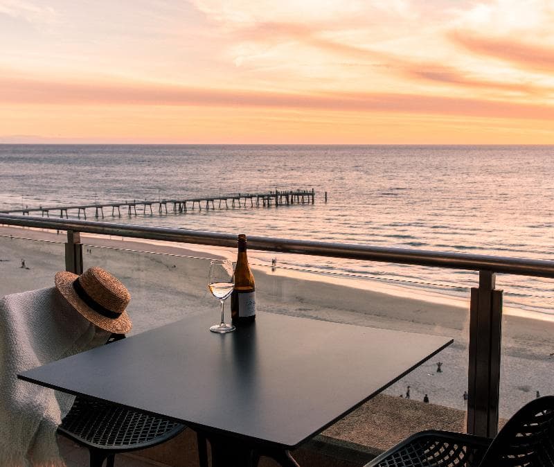Oaks Glenelg Plaza Pier Suites 4