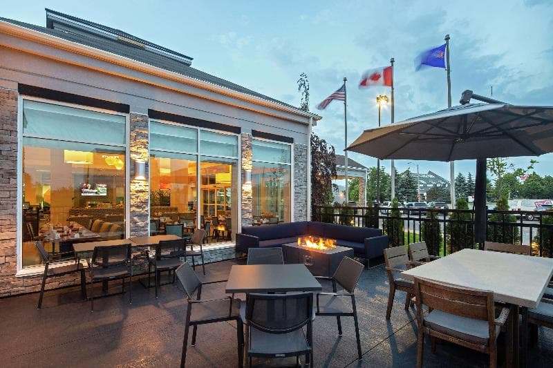 Hilton Garden Inn Toronto/Oakville 3