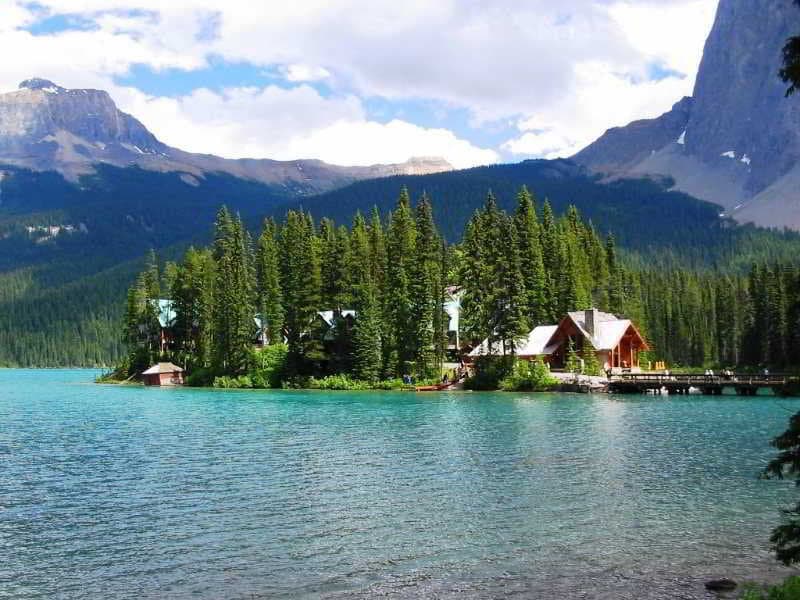 Emerald Lake Lodge 3