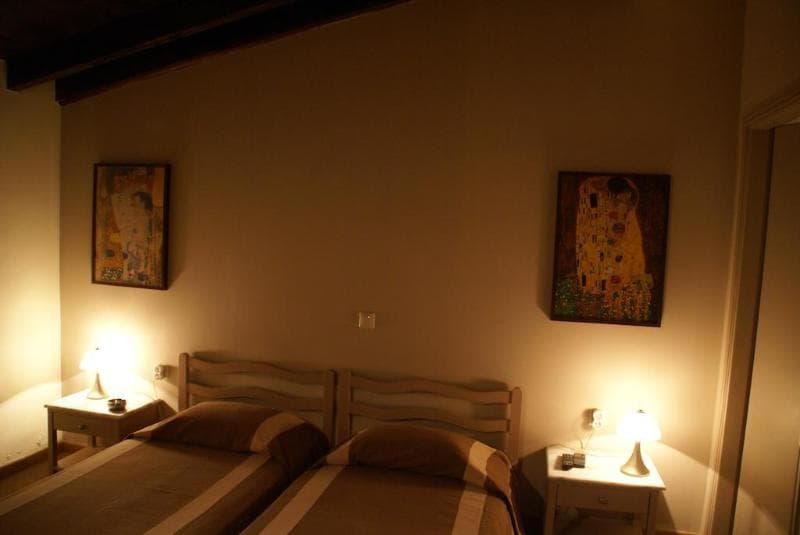 Yria Hotel 5